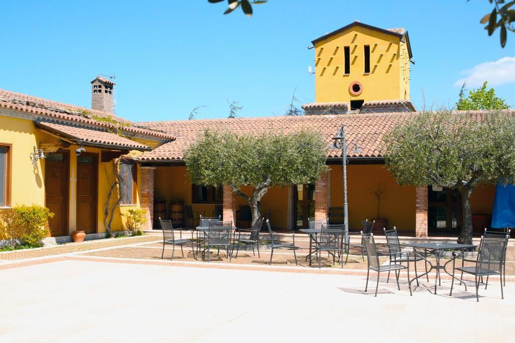 Agriturismo Macchiacupa Hotel Ariano Irpino Exterior foto